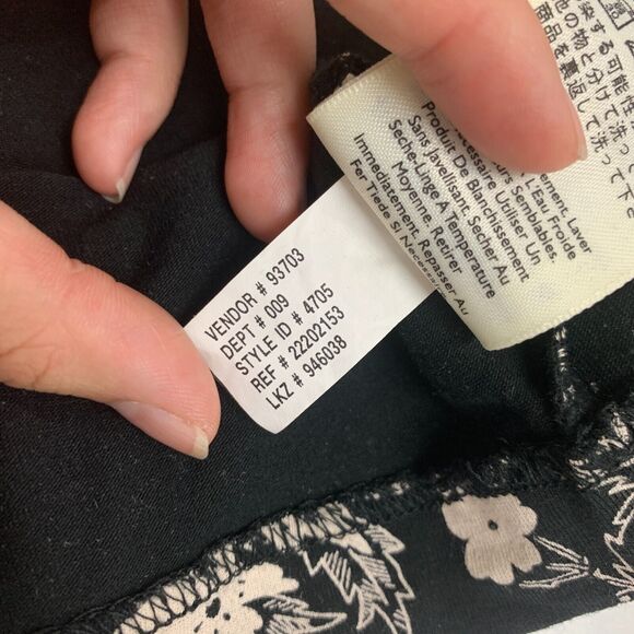 Eddie Bauer Shirt Womens S Small Black Beige Floral Short Sleeve Crew Stretch - Picture 10 of 12